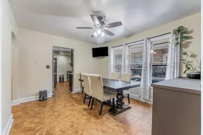1333 Willow Avenue, Des Plaines, IL 60016 - Photo 9