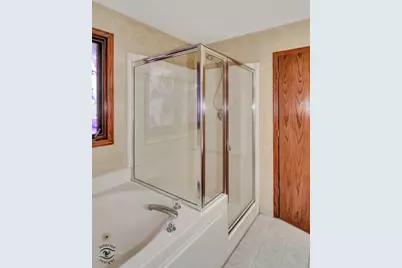 18154 Bettenhausen Drive, Tinley Park, IL 60487 - Photo 17