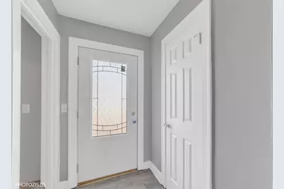 10417 W Palmer Avenue, Melrose Park, IL 60164 - Photo 15