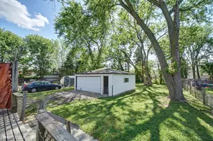 10417 W Palmer Ave, Melrose Park, IL 60164 - Photo 23