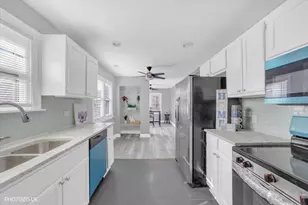 10417 W Palmer Ave, Melrose Park, IL 60164 - Photo 3