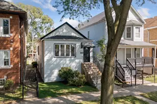 8613 S Colfax Ave, Chicago, IL 60617 - Photo 3