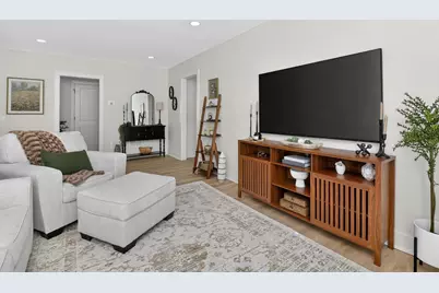 [Address not provided], Westmont, IL 60559 - Photo 5