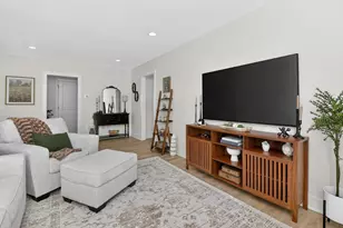 [Address not provided], Westmont, IL 60559 - Photo 5