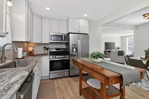 [Address not provided], Westmont, IL 60559 - Photo 11