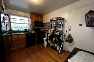 4255 W Nelson St, Chicago, IL 60641 - Photo 7