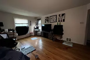 4255 W Nelson St, Chicago, IL 60641 - Photo 3