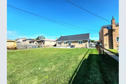 9720 S Princeton Street, Chicago, IL 60628 - Photo 13