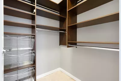 653 N Kingsbury Street #802, Chicago, IL 60654 - Photo 11