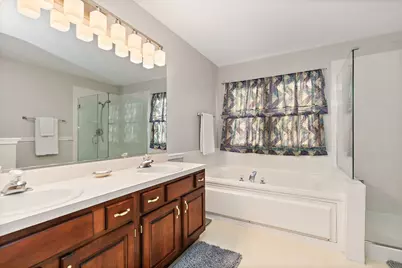 1200 Deep Woods Drive, Elgin, IL 60120 - Photo 25