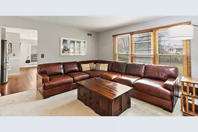 1200 Deep Woods Drive, Elgin, IL 60120 - Photo 9