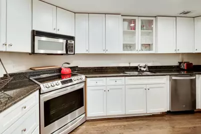 2647 N Southport Avenue, Chicago, IL 60614 - Photo 9