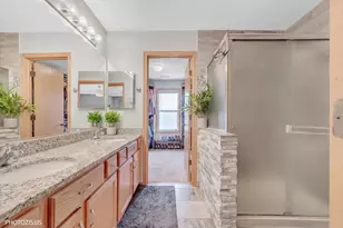 634 W Jonathan Dr, Round Lake, IL 60073 - Photo 19