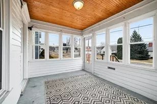 720 S McKinley Ave, Freeport, IL 61032 - Photo 9