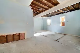 8626 S Kingston Ave, Chicago, IL 60617 - Photo 15