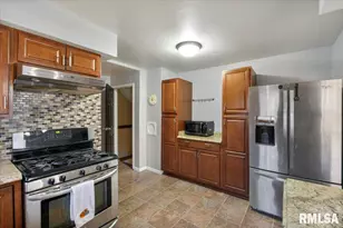 337 5th St Ct, Silvis, IL 61282 - Photo 27