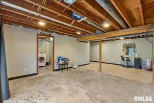 337 5th St Ct, Silvis, IL 61282 - Photo 41