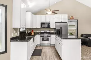 129 Seton Creek Dr, Oswego, IL 60543 - Photo 5