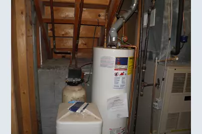 2264 Ridgeview Drive, Muscatine, IA 52761 - Photo 25