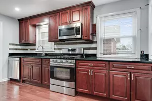 8845 Mango Ave, Morton Grove, IL 60053 - Photo 3