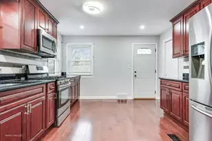 8845 Mango Ave, Morton Grove, IL 60053 - Photo 5