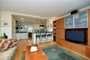 319 Wesley Ave, Evanston, IL 60202 - Photo 17