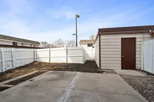 1336 Ct O St, Hanover Park, IL 60133 - Photo 23