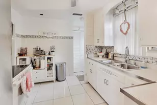 150 Country Club Dr, Northlake, IL 60164 - Photo 9