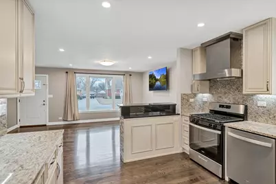 250 N Irving Avenue, Hillside, IL 60162 - Photo 9