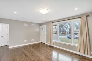 250 N Irving Ave, Hillside, IL 60162 - Photo 5