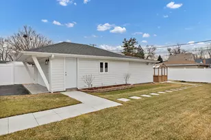 250 N Irving Ave, Hillside, IL 60162 - Photo 39