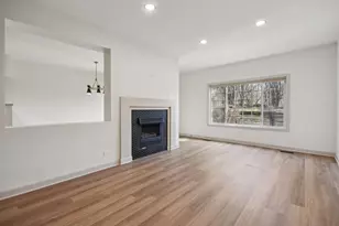 117 Braxton Ln, Aurora, IL 60504 - Photo 3