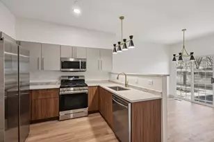 117 Braxton Ln, Aurora, IL 60504 - Photo 5