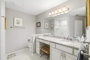 30W038 Willow Ln, Warrenville, IL 60555 - Photo 17