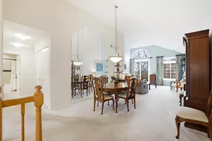 30W038 Willow Ln, Warrenville, IL 60555 - Photo 5