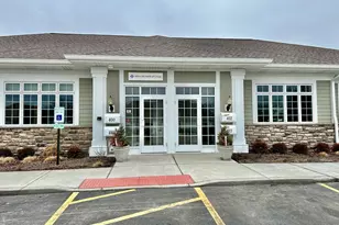 400 Fox Glen Ct, Barrington, IL 60010 - Photo 1