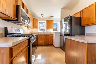 2503 Sheehan Dr, Naperville, IL 60564 - Photo 9