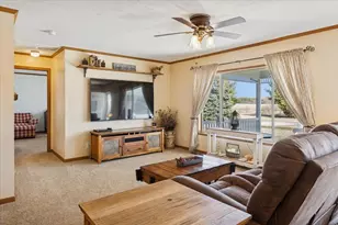 4866 N 12000 W Rd, Custer Park, IL 60481 - Photo 5