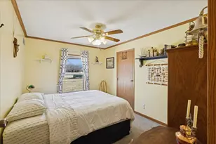 4866 N 12000 W Rd, Custer Park, IL 60481 - Photo 13