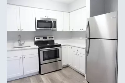 1050 N Wheeling Road #2B, Mount Prospect, IL 60056 - Photo 3