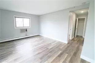 1050 N Wheeling Rd, Mount Prospect, IL 60056 - Photo 7