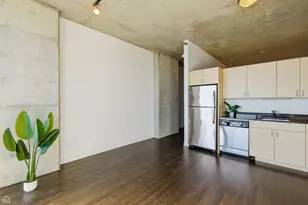235 W Van Buren St, Chicago, IL 60607 - Photo 5