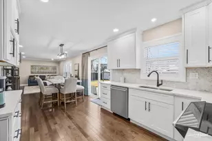 233 Briarheath Ln, Naperville, IL 60565 - Photo 13