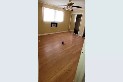 6331 N Fairfield Avenue #102, Chicago, IL 60659 - Photo 3