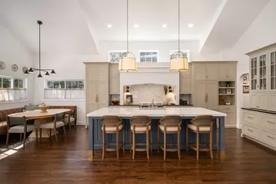 6529 N Ponchartrain Boulevard, Chicago, IL 60646 - Photo 3