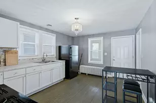 8412 S Manistee Ave, Chicago, IL 60617 - Photo 5