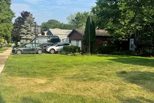 114 W Hawthorne Blvd, Mundelein, IL 60060 - Photo 5