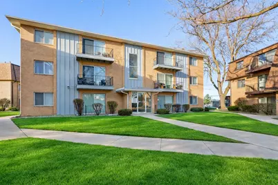 4819 W 109th Street #3-103, Oak Lawn, IL 60453 - Photo 3