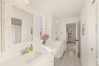 629 Kenwood Avenue, Libertyville, IL 60048 - Photo 19