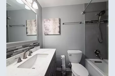 1565 Candlewood Drive, Crystal Lake, IL 60014 - Photo 11